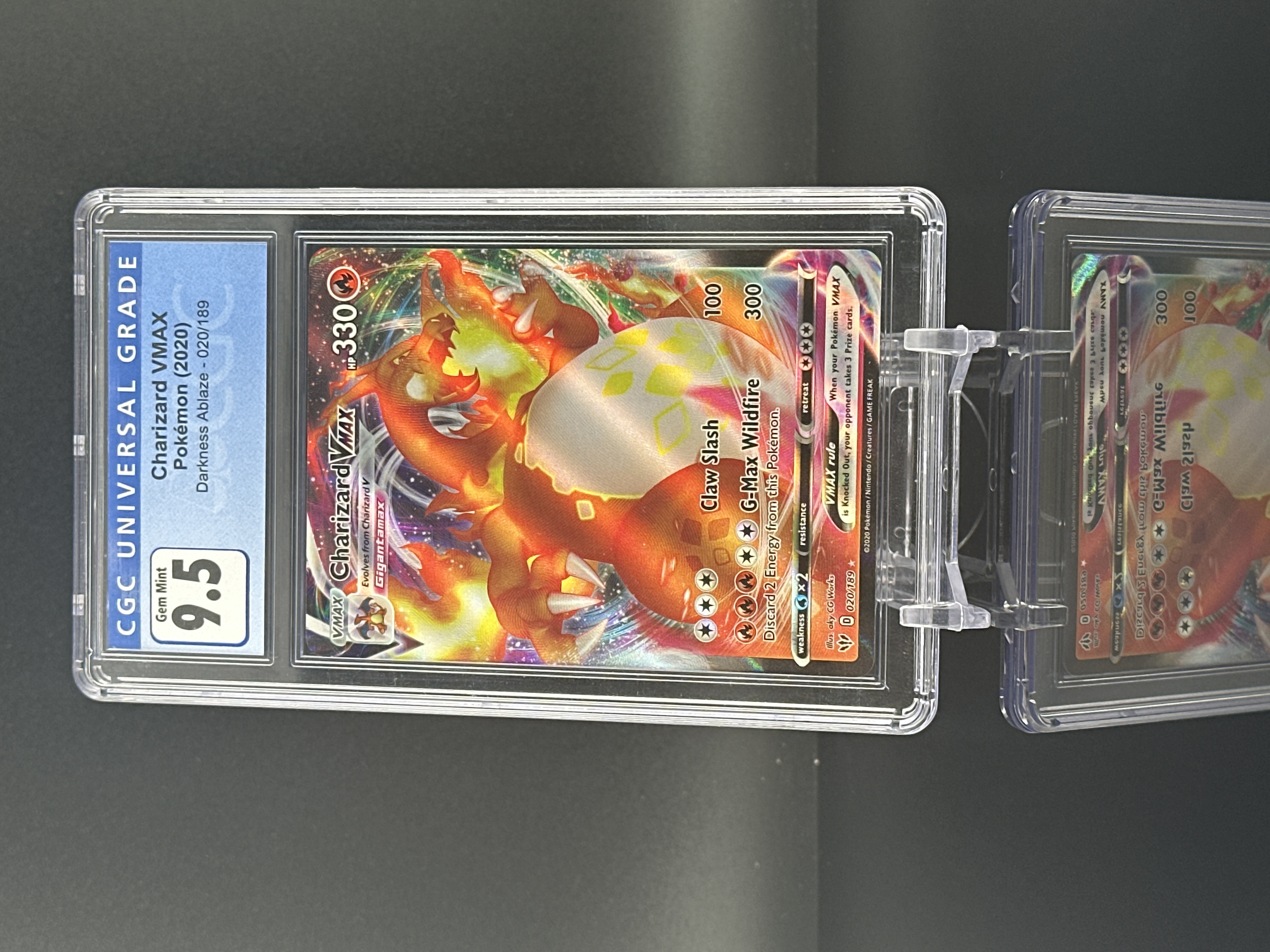 pokemon card 020 189 CGC9 2020 Pokemon Charizard VMAX - 020/189