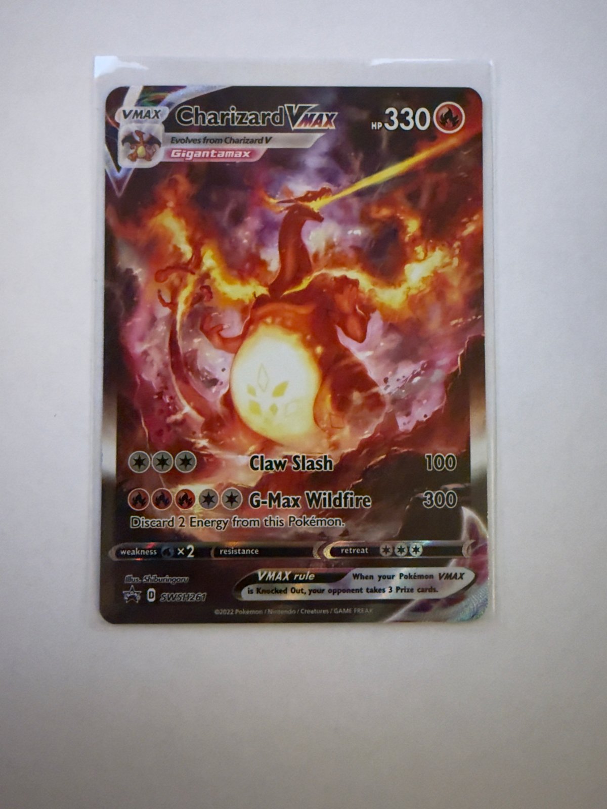 Charizard VMAX SWSH261 - SWSH: Sword & Shield Promo Cards